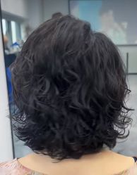 -首脑美发沙龙
