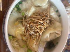 -笑来喜馄饨小笼工坊店(湖滨街店)