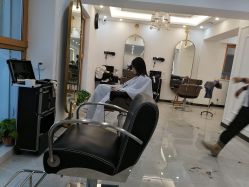 -INSI Hair Salon