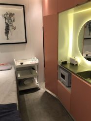 -LESSMORE科技头皮理容中心