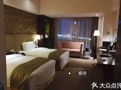 -西安绿地假日酒店