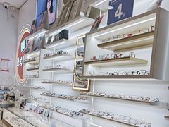 -美式眼镜·授权蔡司.依视路.尼康.豪雅.明月(南翔印象城店)