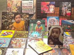 -席娜卡琳火车铁道夜市