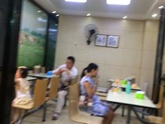 -江三王记牛杂馆(总店)