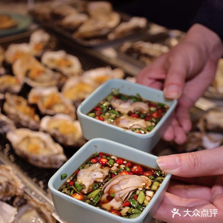 朋友带我体验人均不到100+不限量畅吃的生蚝自助‼️