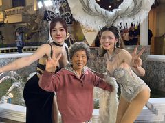 -金东尼人妖秀