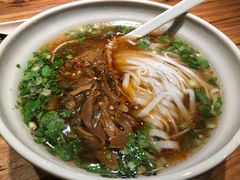 -湘人龙记老长沙米粉(鸟巢店)