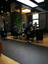 -FRIDAY星期五专业美发沙龙