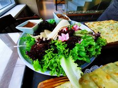 -95号酱骨·一块豆腐(展春园西路店)