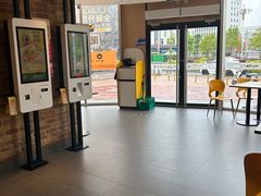 -麦当劳(政通路店)