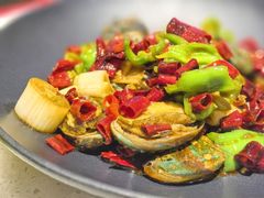 船歌辣炒小鲍鱼-船歌·鱼水饺青岛菜(金狮广场店)