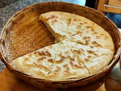 丽江粑粑-阿婆情腊排骨火锅(金虹路店)