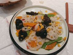 -辣小妮de川菜馆(红旗Mall店)