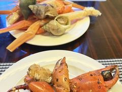 -广州万富希尔顿酒店·感趣自助餐厅·金秋蟹宴生蚝海鲜刺身