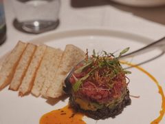 牛肉塔塔配牛油果黑橄榄酱-Solo(衡山路店)