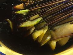 -拈签一笑黄牛肉辣卤串串