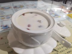 -广信牛奶甜品世家(台东店)