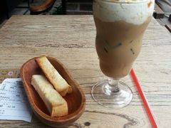 榛果焦糖拿铁-漫咖啡(奥体店)