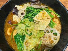 -万记麻辣烫国展总店