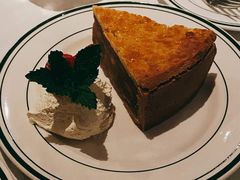 -Wolfgang’s Steakhouse 沃夫冈牛排馆(上海白玉兰广场店)