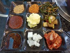 -烤路里·韩国品质自助烤肉(石路天虹4号店)