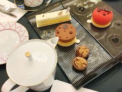 -Salon de The de Joel Robuchon(外滩18号店)