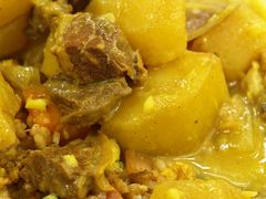 咖喱牛腩饭-春晖饭堂(中山大学南校区店)