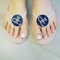 -爱美睫美甲会馆