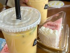 -藏猫猫咖啡主题馆(中央大道店)