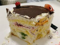 -半勺舒舒生日蛋糕店