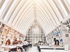 -钟书阁(松江泰晤士小镇店)