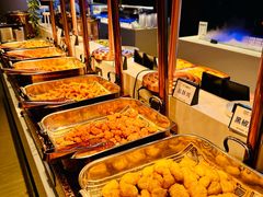 -涨巢·潮玩水疗局