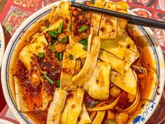 -肖四女乐山跷脚牛肉(滨江天街店)