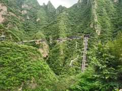 -十渡东湖港风景区