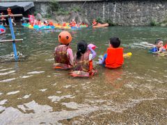 -安吉龙王山峡谷漂流