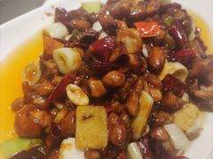 宫保鸡丁-夫妻肺片·中华老字号·正宗川菜(春熙路店)