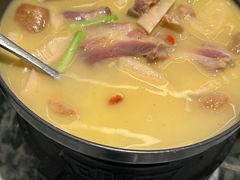 -披云云小馆·味道江湖(姚家园万象汇店)