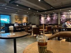 大堂-星巴克(上海虹桥南丰城办公楼店)