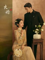 -雪中彩影婚纱摄影·微光艺术中心