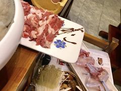 -沸炉重庆老火锅(军事博物馆店)