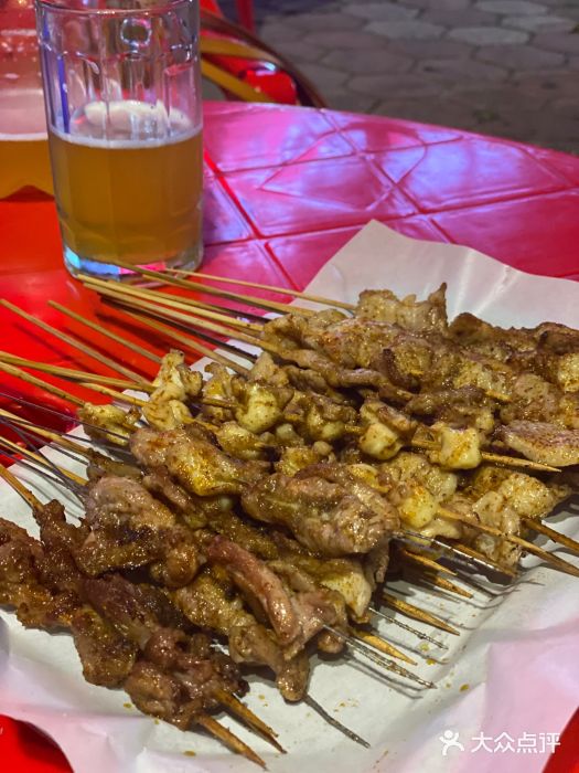 小红桶烧烤(烟台芝罘医院总店)图片