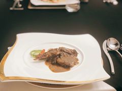 -芷兰汀艺术概念餐厅