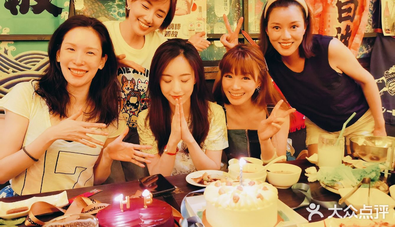 美女们的聚会[亲亲]【晓君来了】