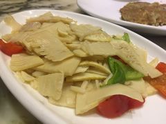 -蔼若春.传承三十年云南菜(金碧公园店)