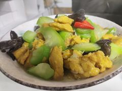 -天天向上素食餐厅(五台山店)