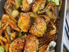 招牌香辣啤酒大闸蟹-鲁小三·大骨自助(金山总店)