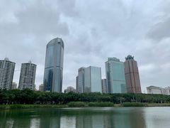 -万绿园