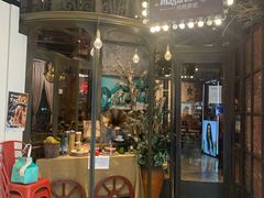 -玛格萝妮(汇智国际商业中心店)