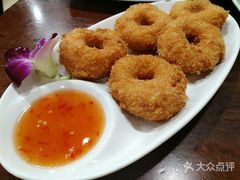 -Dang restaurant (patong phuket)