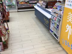 -全家便利店(秋雨路店)